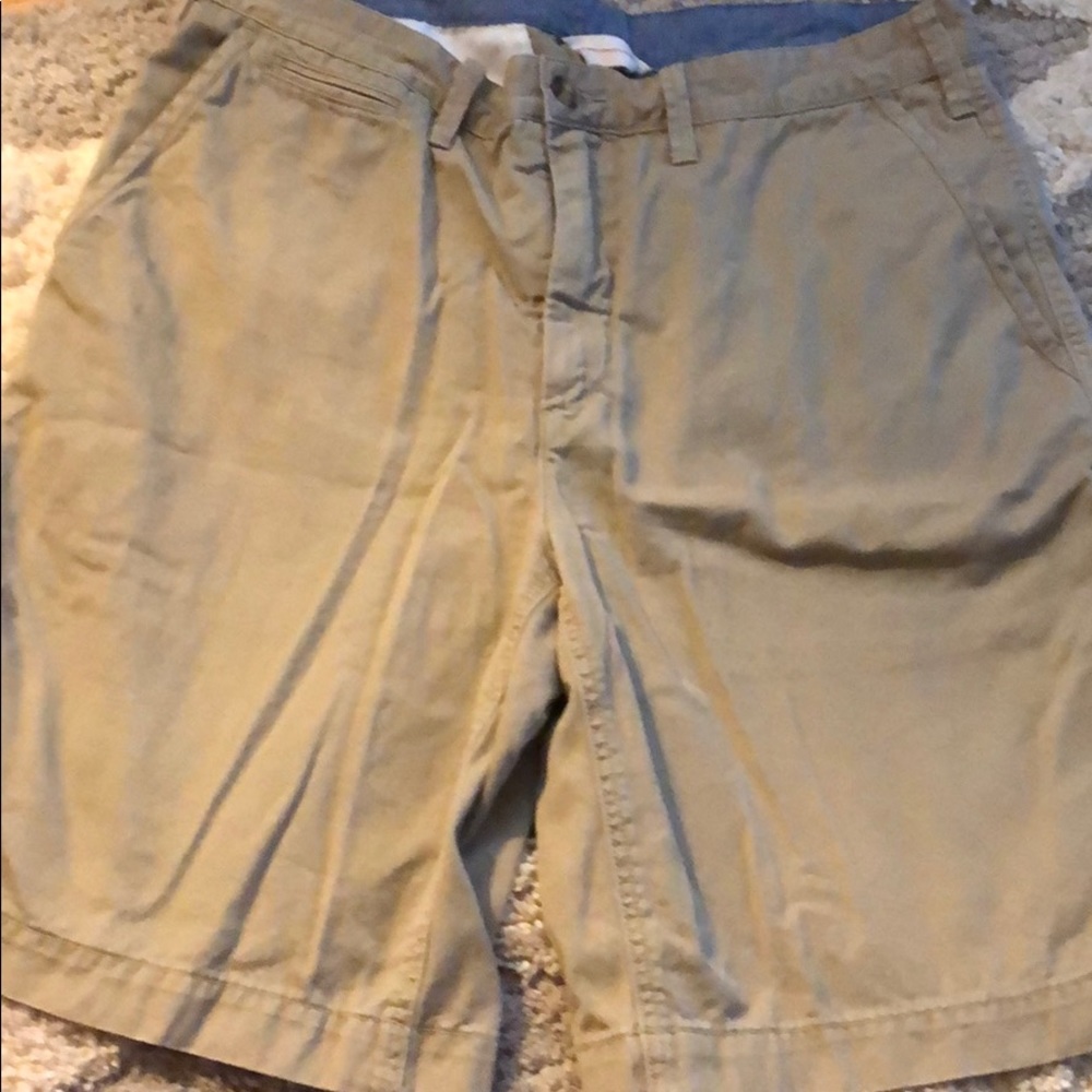 Men’s Ralph Lauren khaki shorts